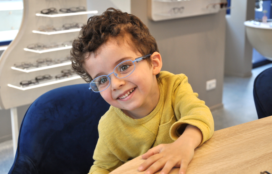 Droit de regard - Verre de freination de la myopie