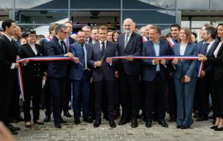 Emmanuel Macron inaugure le Laboratoire d’Excellence d’EssilorLuxottica