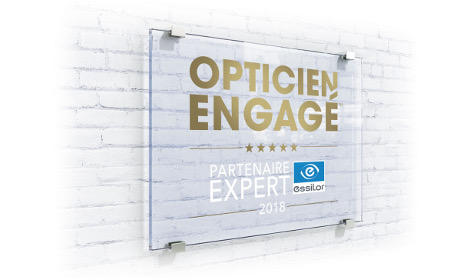 Essilor-Opticien-engage-Campagne-2018-Plaque Expert