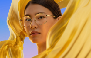 Le nouveau traitement Zeiss DuraVision Gold UV aide les opticiens à monter en gamme
