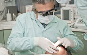 Les dentistes accusent les Ocam de détourner la loi et interpellent leur Ordre sur leur ingérence
