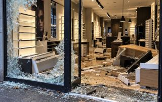 Manifestations du 24 octobre - comment anticiper les risques pour votre magasin